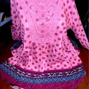 NWOT Suzanne Betro Weekend size 3X in beautiful pinks! This top is so beautiful